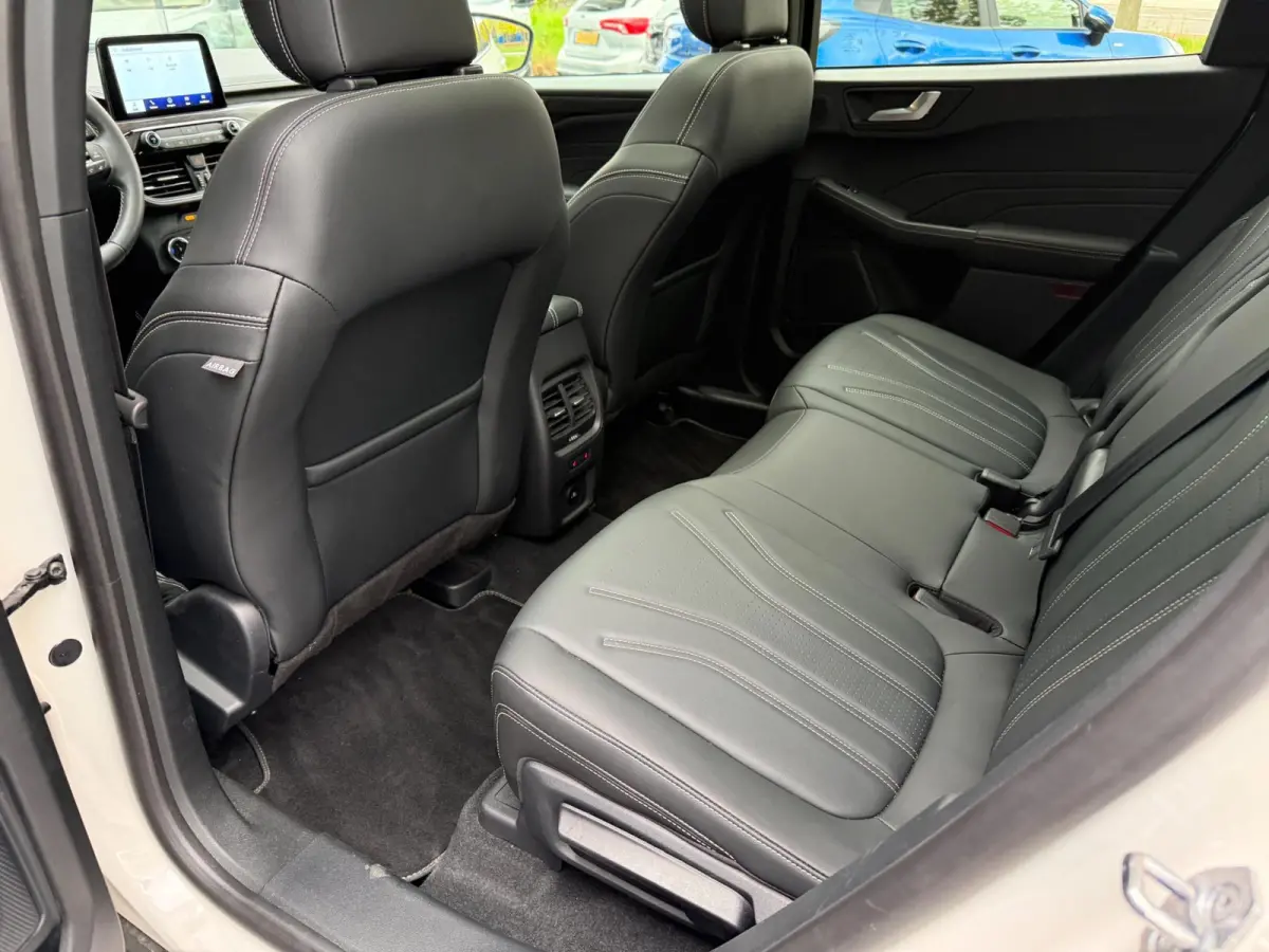 2.5 FHEV 190pk Vignale Panorama, Camera's, Navi, Winter pack, B&O etc. etvc.