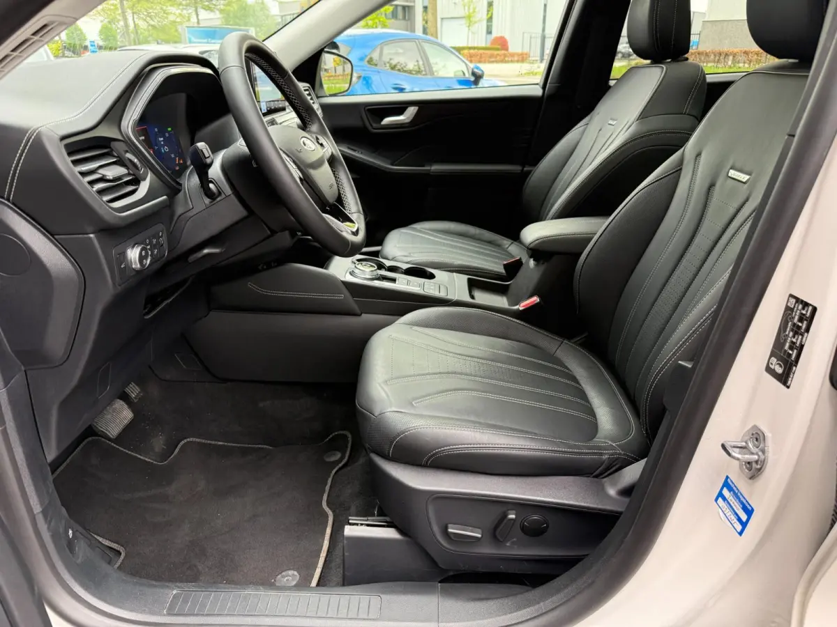 2.5 FHEV 190pk Vignale Panorama, Camera's, Navi, Winter pack, B&O etc. etvc.