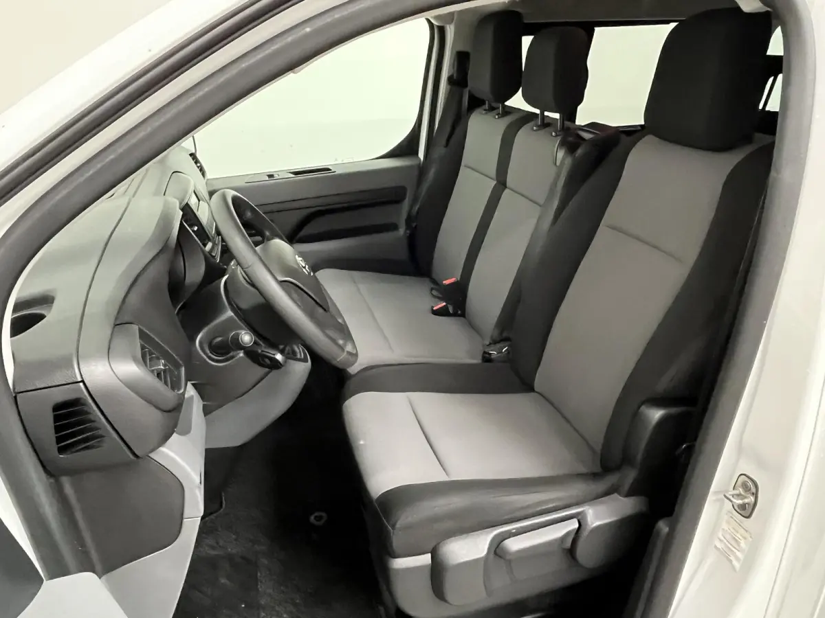 1.5 D-4D Cool Comfort Long 9persoons PERSONENBUS Airco Cruise Control Trekhaak Incl. BTW / Incl. BPM
