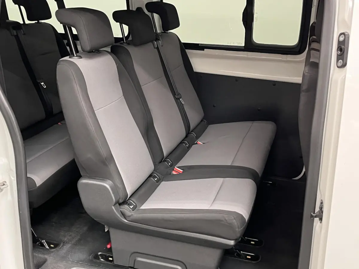 1.5 D-4D Cool Comfort Long 9persoons PERSONENBUS Airco Cruise Control Trekhaak Incl. BTW / Incl. BPM