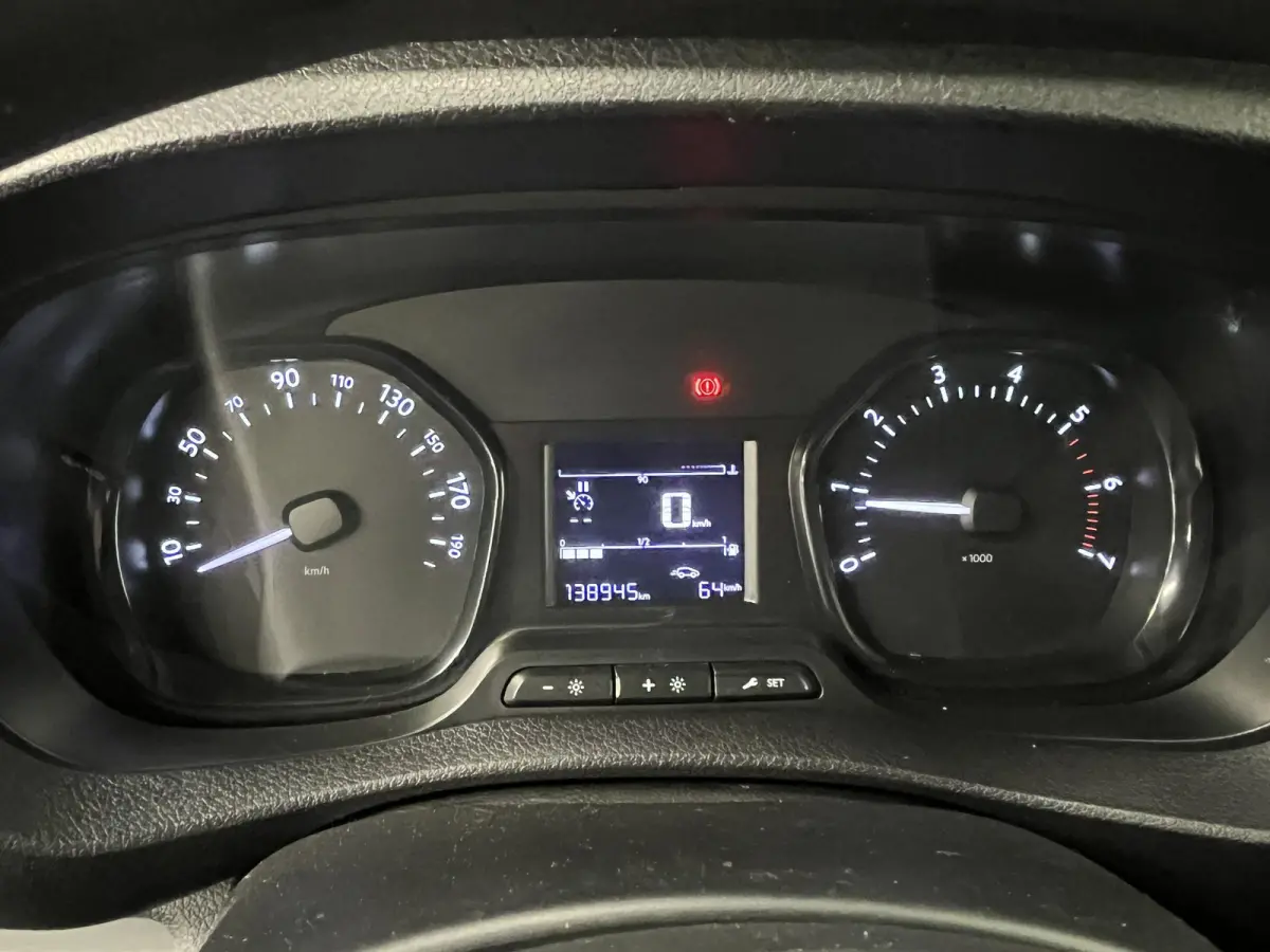 1.5 D-4D Cool Comfort Long 9persoons PERSONENBUS Airco Cruise Control Trekhaak Incl. BTW / Incl. BPM