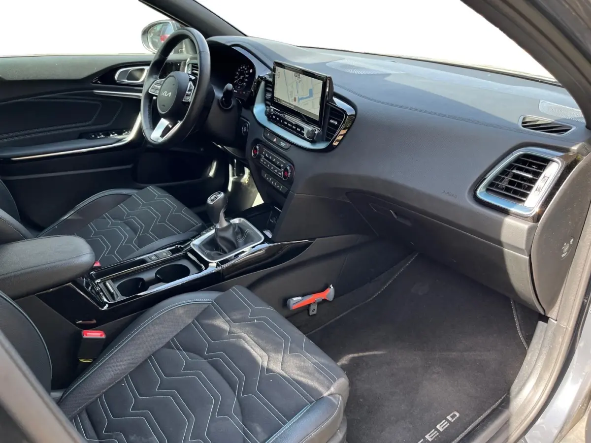 1.0 T-GDi Design Edition | Elektrische achterklep | Keyless entry | Privacy glass