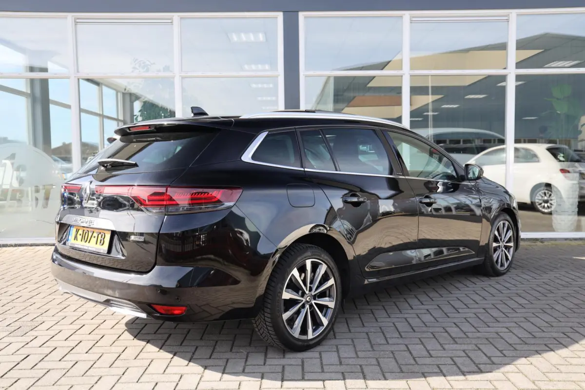 Estate 1.6 Plug-In Hybrid 160 R.S. Line||Automaat|Camera|Digi dash|Pano|