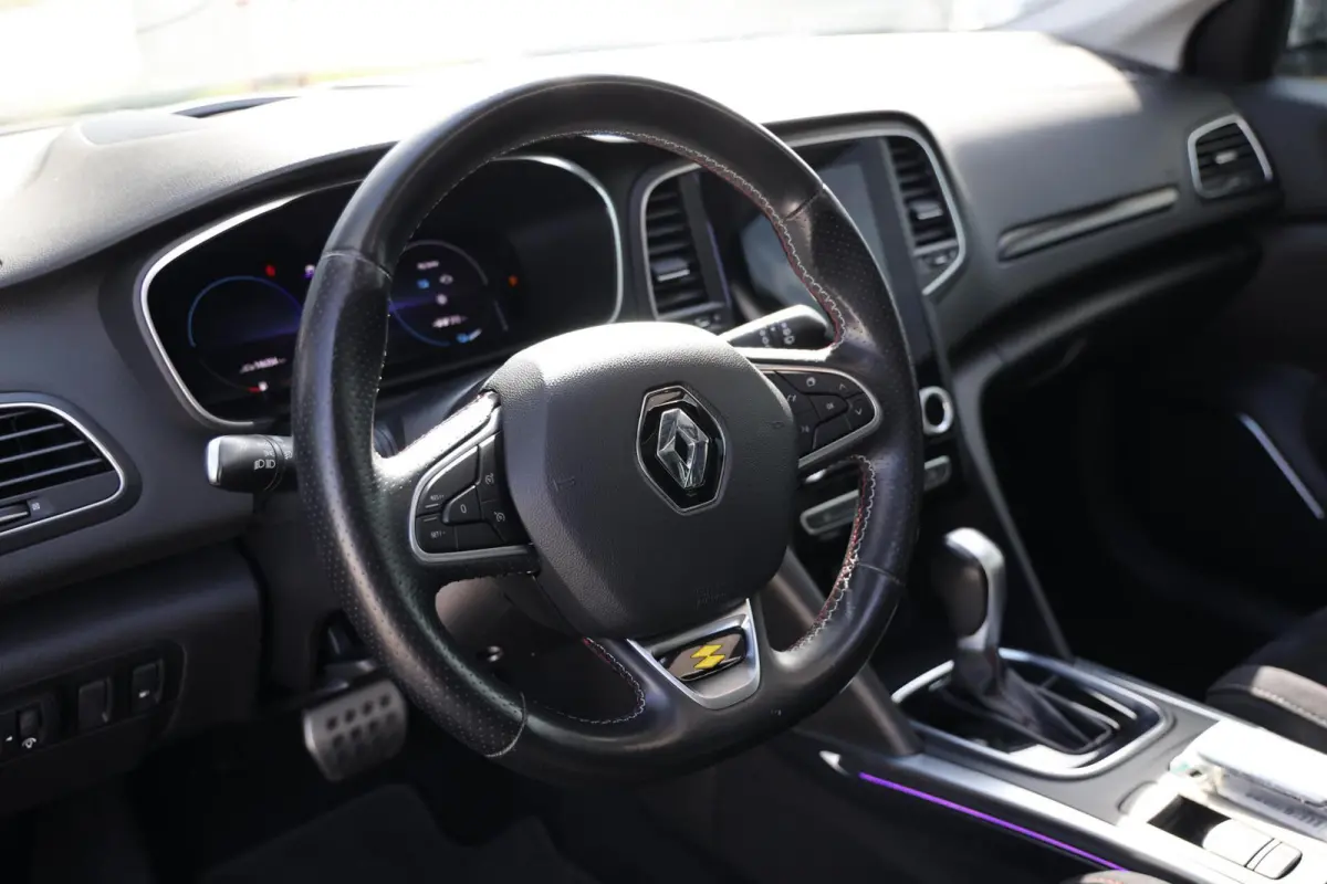 Estate 1.6 Plug-In Hybrid 160 R.S. Line||Automaat|Camera|Digi dash|Pano|