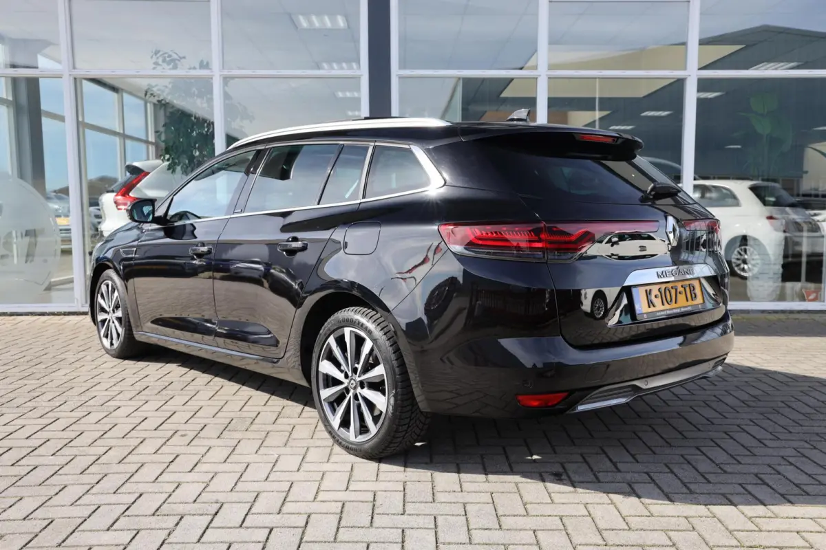 Estate 1.6 Plug-In Hybrid 160 R.S. Line||Automaat|Camera|Digi dash|Pano|