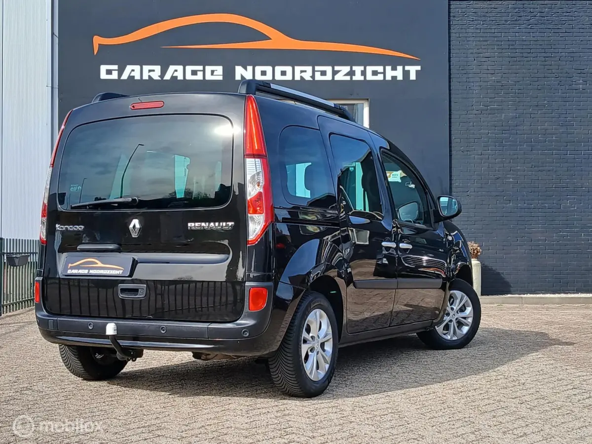 1.2 LIMITED / 5 Persoons / USB aansluiting / ISO fix / Dak rails / 15 inch Sportvelgen