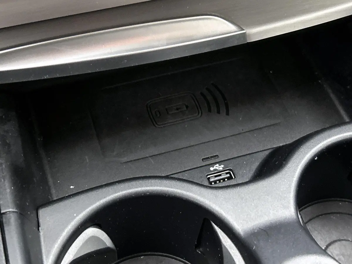 520i High Executive Edition | M- PAKKET SPORTSTUUR | STOELVERWARMING | STOELKOELING | MEMORY STOELEN | LEDEREN BEKLEDING | CRUISE CONTROL |
