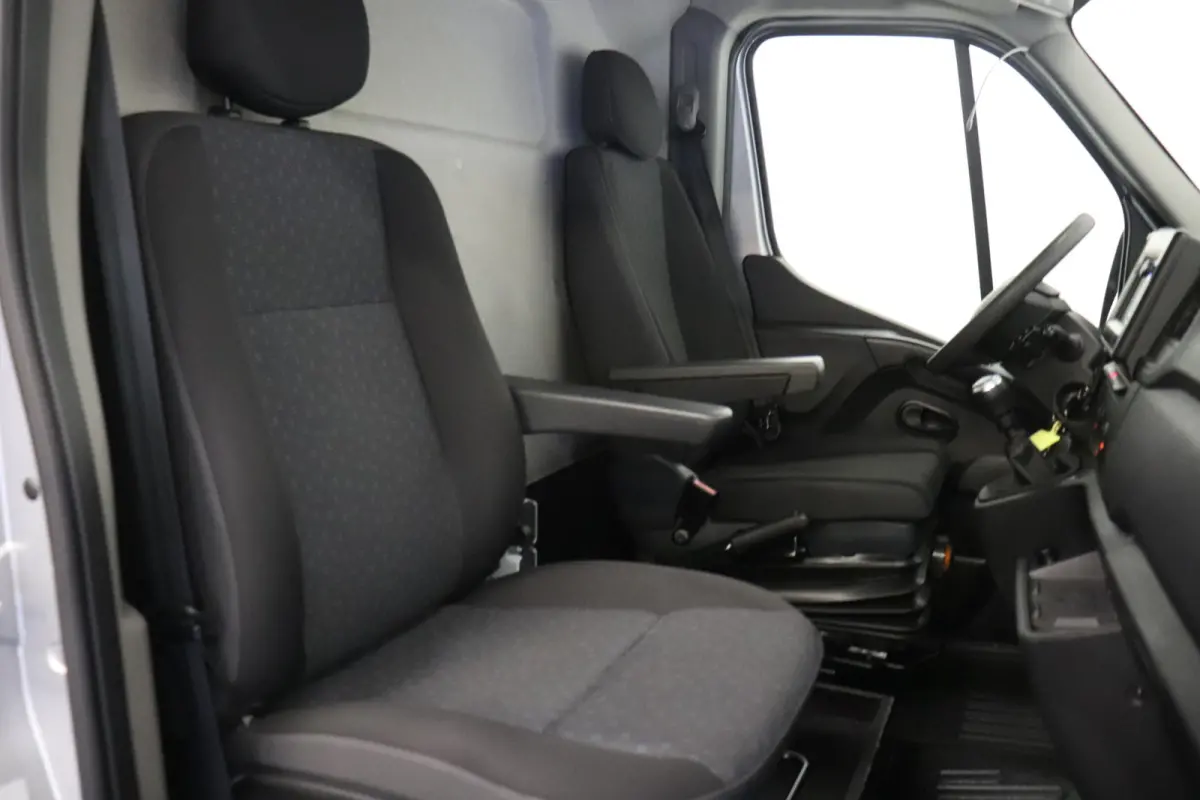 2.3 Turbo 180PK L1H2 EURO 6 - Airco - Navi - Cruise - € 14.950,- Excl.