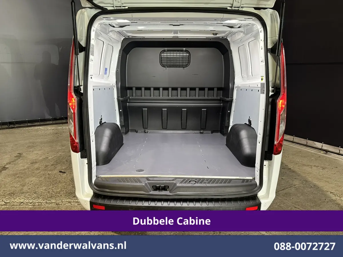 2.0 TDCI 130pk L2H1 Dubbele Cabine Euro6 Airco | 5-Zits | Navigatie | Apple Carplay | LED | Cruisecontrol Android Auto, Stoelverwarming, Parkeersensoren, Achterklep