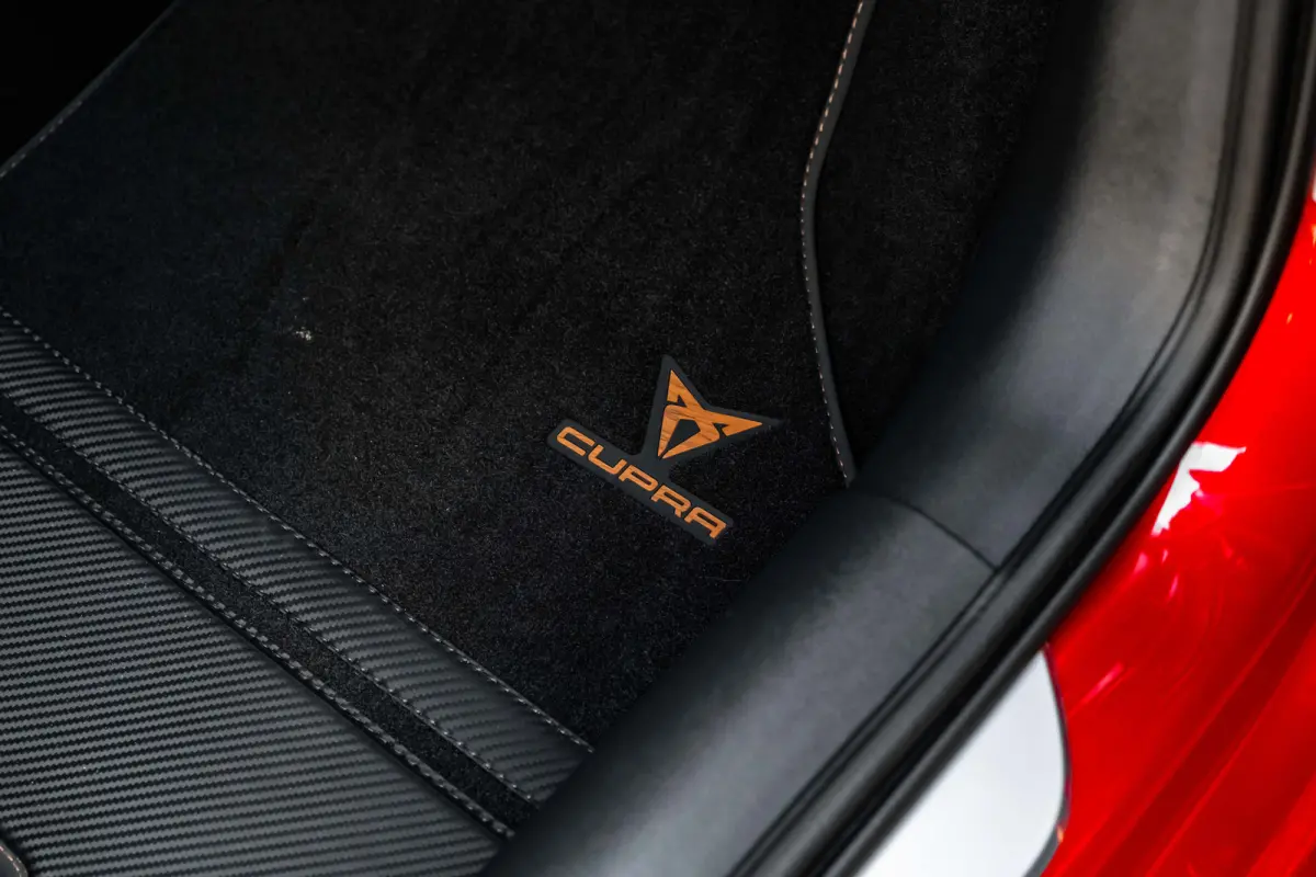 VZ e-Hybrid 245pk DSG/AUTO | Lederen bekleding |soh 91%| Elektrisch verstelb. bestuurdersstoel | Trekhaak | Elektrische achterklep | Adaptive cruise | 19" LMV
