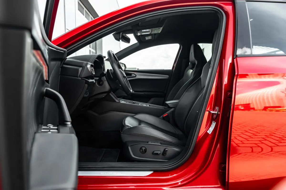 VZ e-Hybrid 245pk DSG/AUTO | Lederen bekleding |soh 91%| Elektrisch verstelb. bestuurdersstoel | Trekhaak | Elektrische achterklep | Adaptive cruise | 19" LMV
