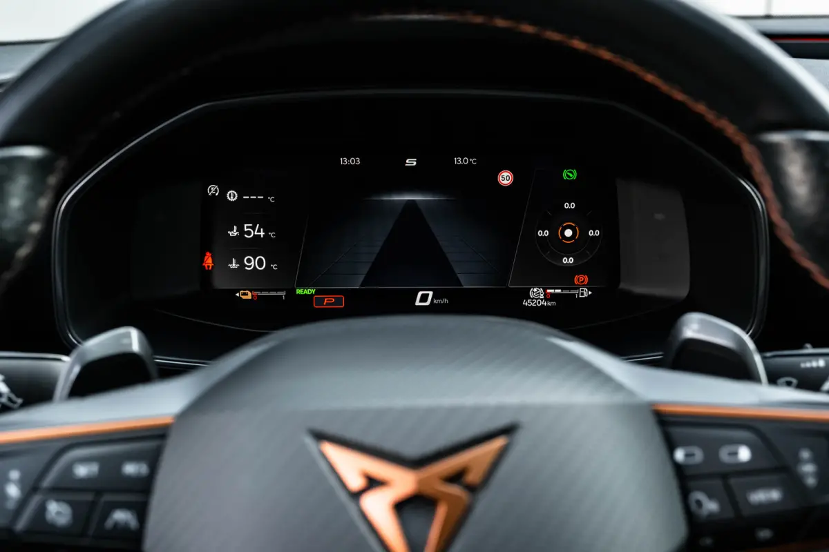 VZ e-Hybrid 245pk DSG/AUTO | Lederen bekleding |soh 91%| Elektrisch verstelb. bestuurdersstoel | Trekhaak | Elektrische achterklep | Adaptive cruise | 19" LMV