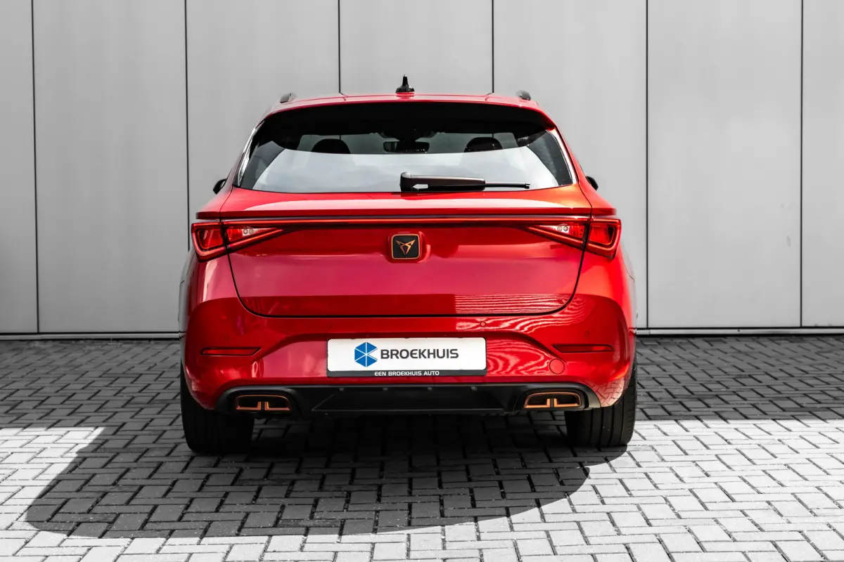 VZ e-Hybrid 245pk DSG/AUTO | Lederen bekleding |soh 91%| Elektrisch verstelb. bestuurdersstoel | Trekhaak | Elektrische achterklep | Adaptive cruise | 19" LMV