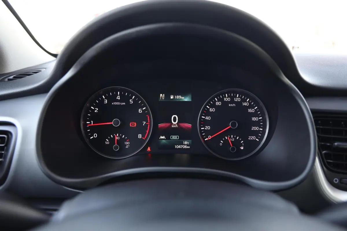 1.0 T-GDi MHEV DynamicLine|Camera|Cruise control|Apple carplay/Android auto|