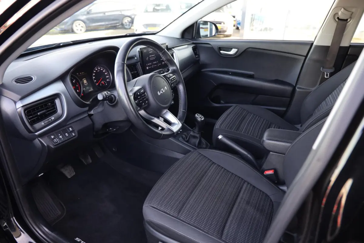 1.0 T-GDi MHEV DynamicLine|Camera|Cruise control|Apple carplay/Android auto|