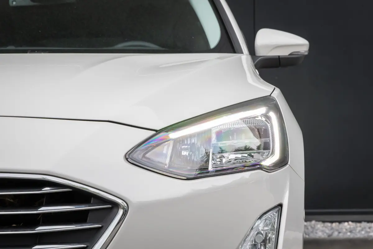 1.0 EcoBoost Titanium Automaat | 100% dealer o.h. | Adaptieve cruise | Trekhaak | Winter-pack | Elec. achterklep | Autom. inparkeren | Privacy-glass | Camera | All seazon banden | LED verlic