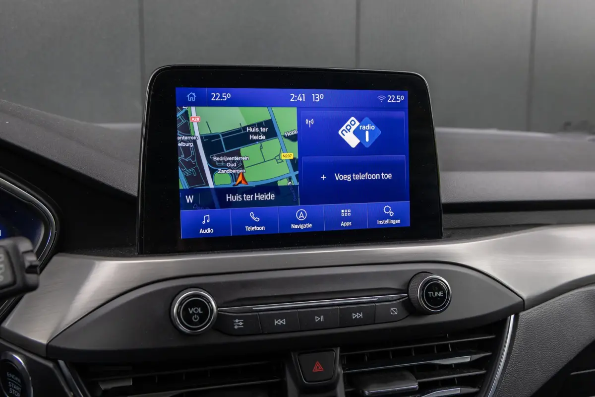 1.0 EcoBoost Titanium Automaat | 100% dealer o.h. | Adaptieve cruise | Trekhaak | Winter-pack | Elec. achterklep | Autom. inparkeren | Privacy-glass | Camera | All seazon banden | LED verlic