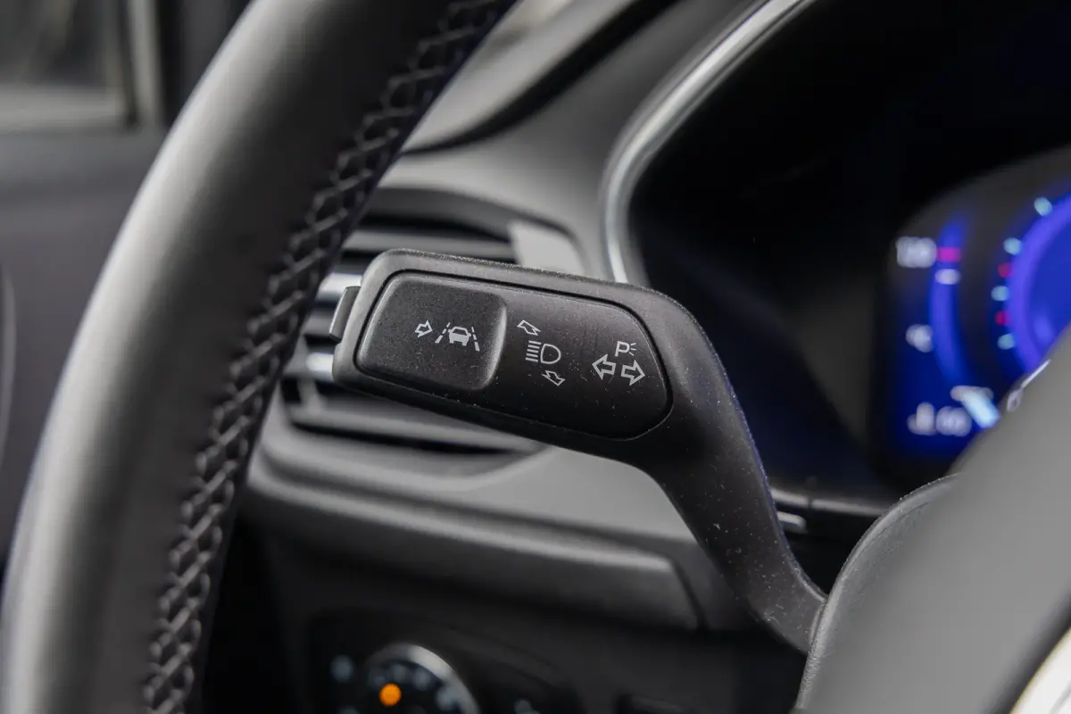 1.0 EcoBoost Titanium Automaat | 100% dealer o.h. | Adaptieve cruise | Trekhaak | Winter-pack | Elec. achterklep | Autom. inparkeren | Privacy-glass | Camera | All seazon banden | LED verlic