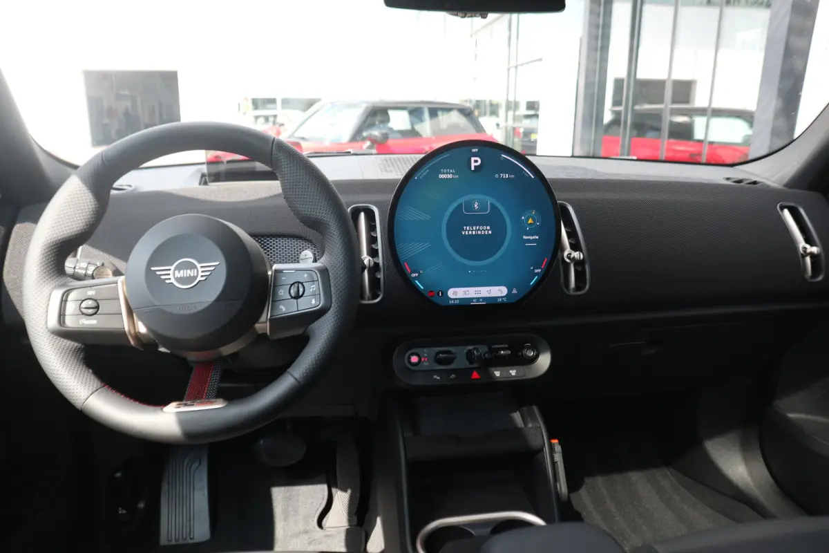 C | John Cooper Works Trim + Pakket L