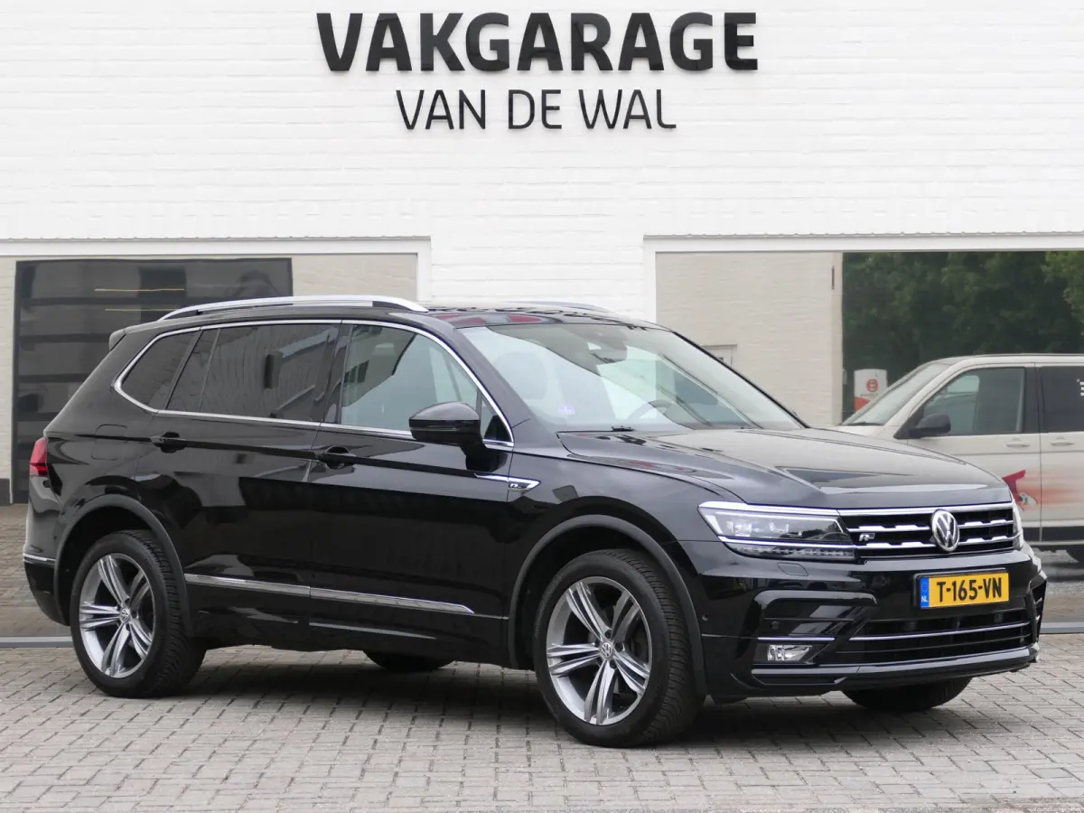1.4 TSI Highline Business R 7p. | 3x R-line | Leder | 360°-camera | Panoramadak | Virtual Cockpit | Trekhaak | Memory | Apple-/android Carplay | Elektrische achterklep | ACC