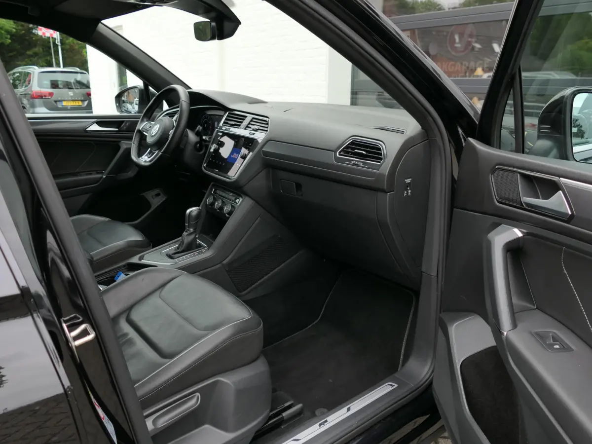 1.4 TSI Highline Business R 7p. | 3x R-line | Leder | 360°-camera | Panoramadak | Virtual Cockpit | Trekhaak | Memory | Apple-/android Carplay | Elektrische achterklep | ACC