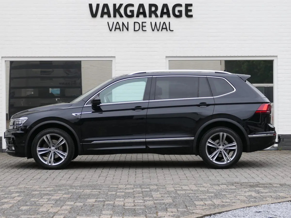 1.4 TSI Highline Business R 7p. | 3x R-line | Leder | 360°-camera | Panoramadak | Virtual Cockpit | Trekhaak | Memory | Apple-/android Carplay | Elektrische achterklep | ACC