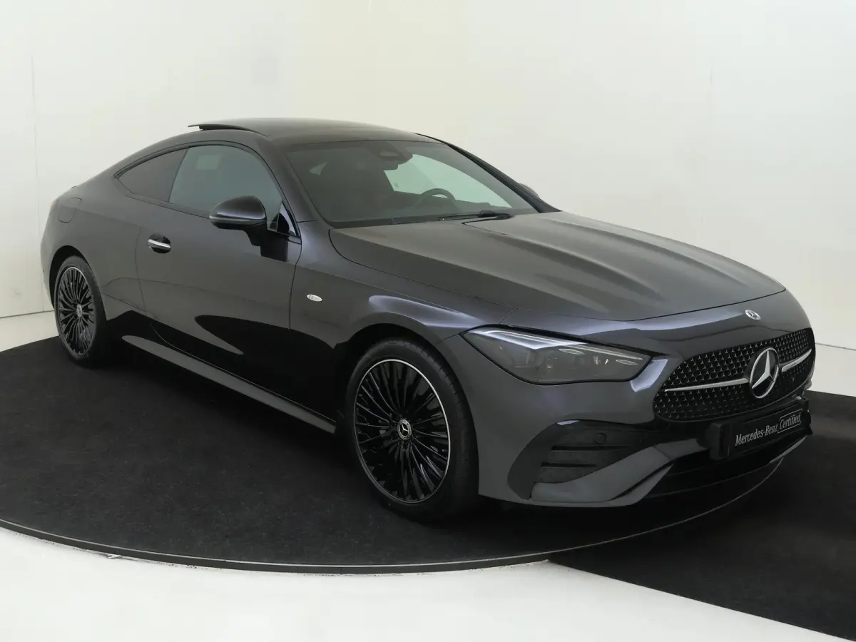 300 e AMG Line Panoramadak/ 19 inch/ Night/ Burmester/ Digital Light/ Winter Pack/