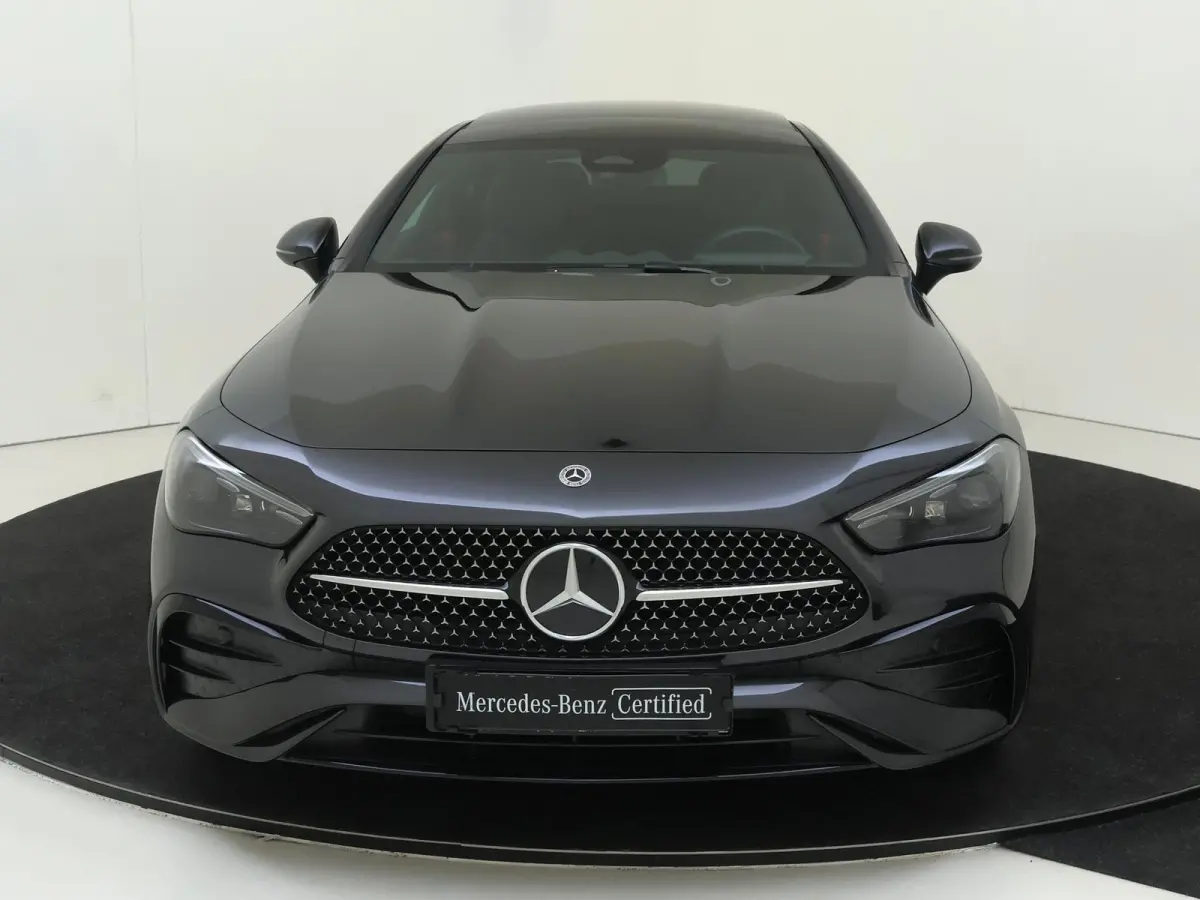 300 e AMG Line Panoramadak/ 19 inch/ Night/ Burmester/ Digital Light/ Winter Pack/
