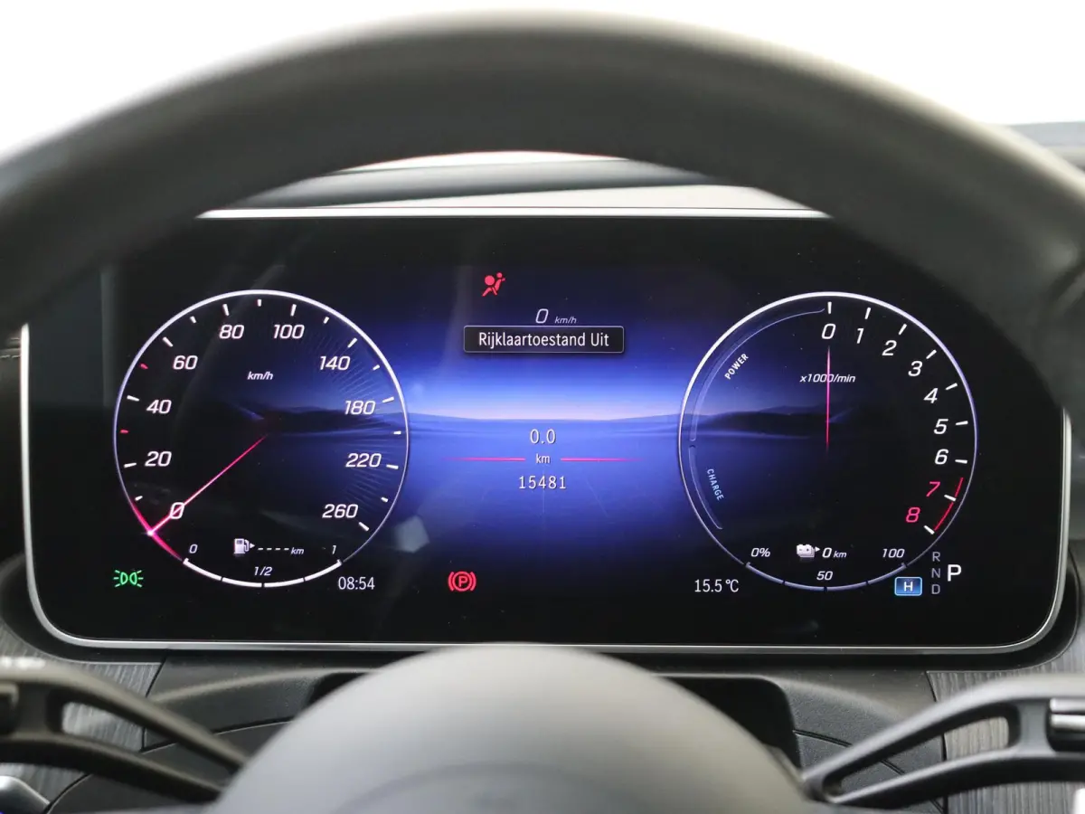300 e AMG Line Panoramadak/ 19 inch/ Night/ Burmester/ Digital Light/ Winter Pack/