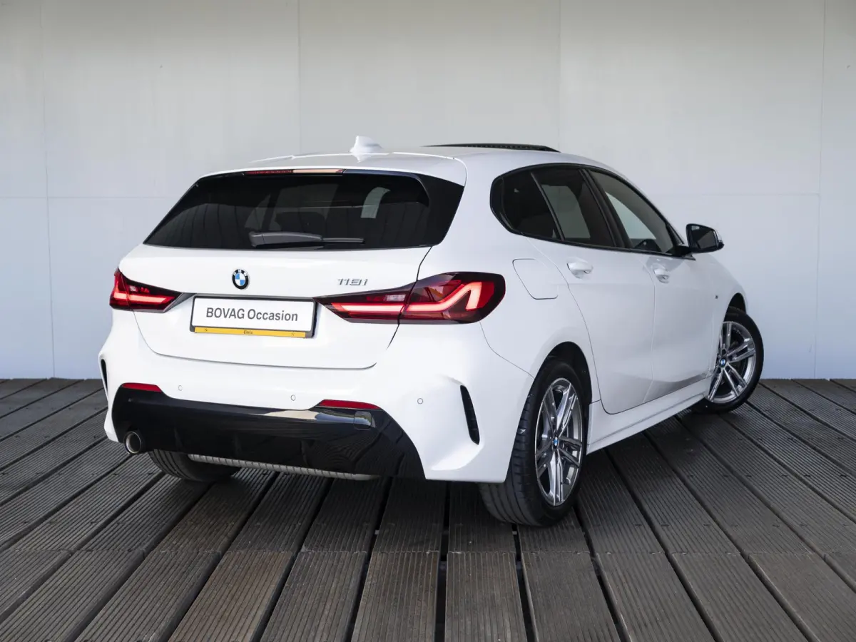 118i | M Sport | Panoramadak | PDC | Cruise Control | 17''