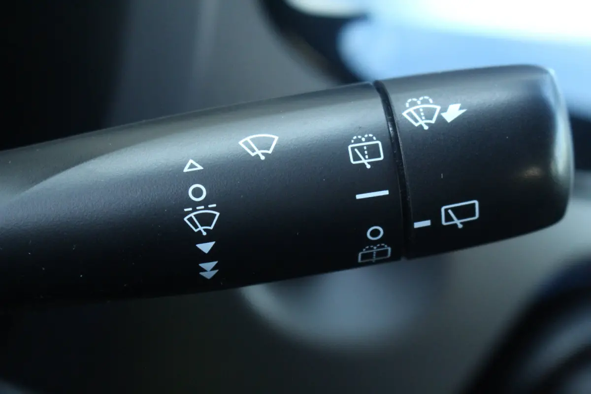 1.0 e-VTi Active | Camera | Carplay | Airco | DAB | Bluetooth | Camera | Carplay | Airco | DAB | Bluetooth |