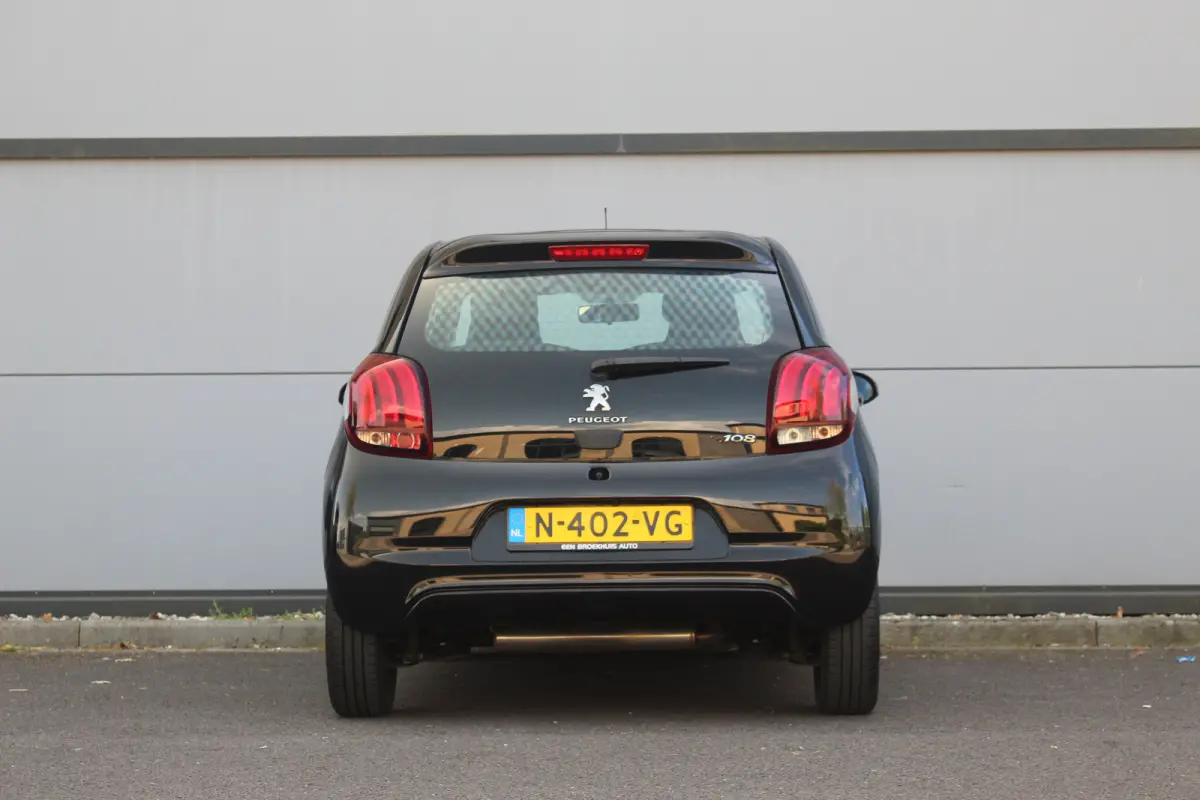1.0 e-VTi Active | Camera | Carplay | Airco | DAB | Bluetooth | Camera | Carplay | Airco | DAB | Bluetooth |