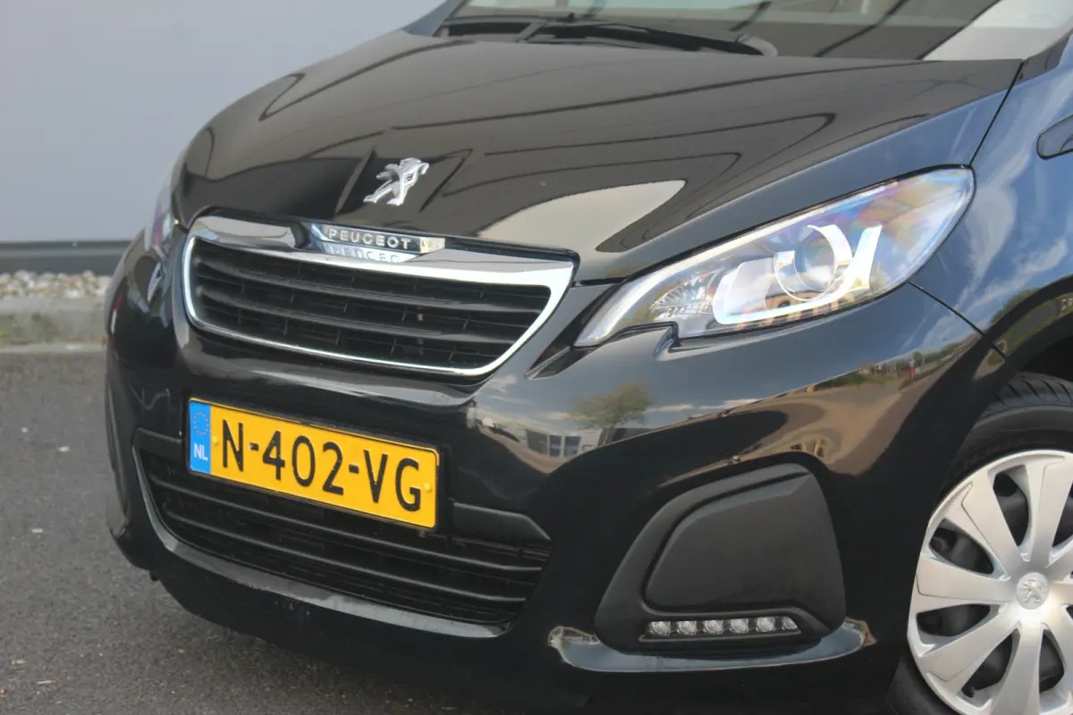 1.0 e-VTi Active | Camera | Carplay | Airco | DAB | Bluetooth | Camera | Carplay | Airco | DAB | Bluetooth |