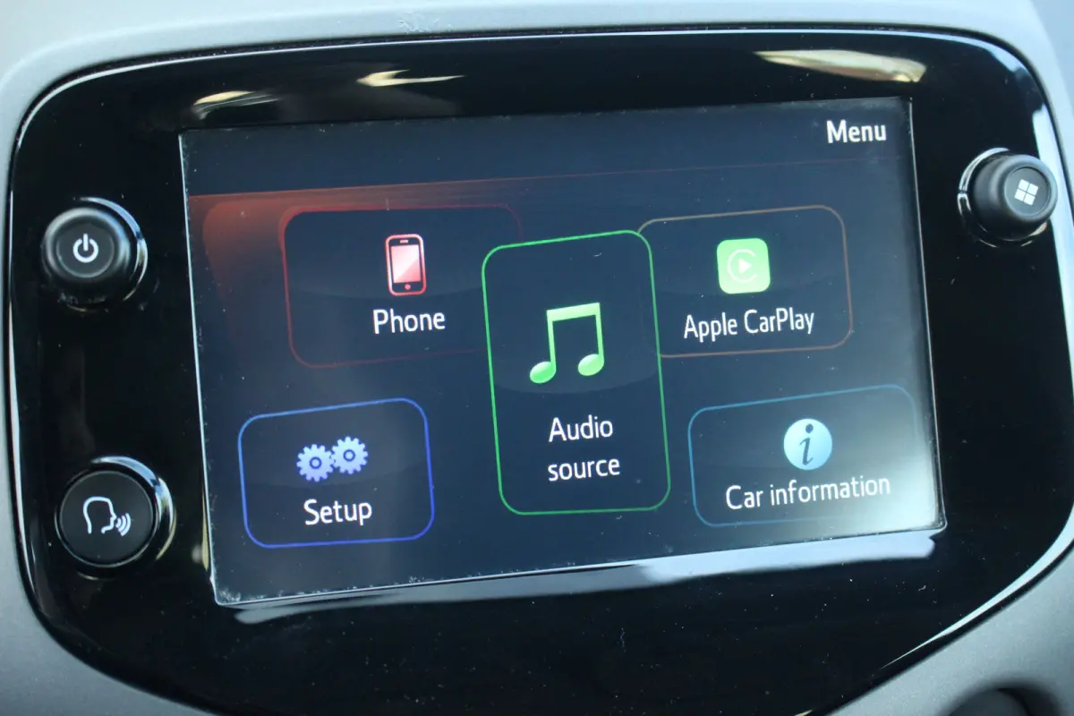 1.0 e-VTi Active | Camera | Carplay | Airco | DAB | Bluetooth | Camera | Carplay | Airco | DAB | Bluetooth |