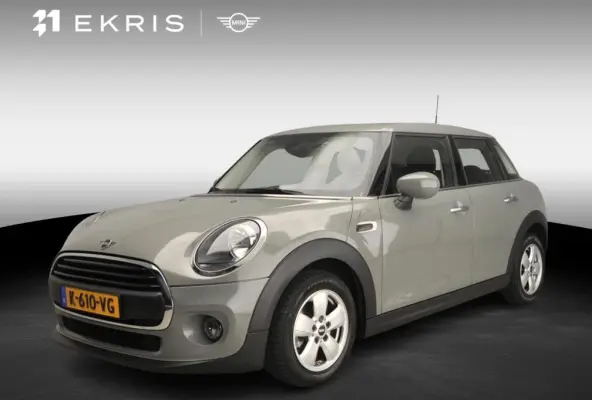 One Automaat / Climate / Cruise / Navigatie / PDC / ISOFIX / Alu wielen 16 inch