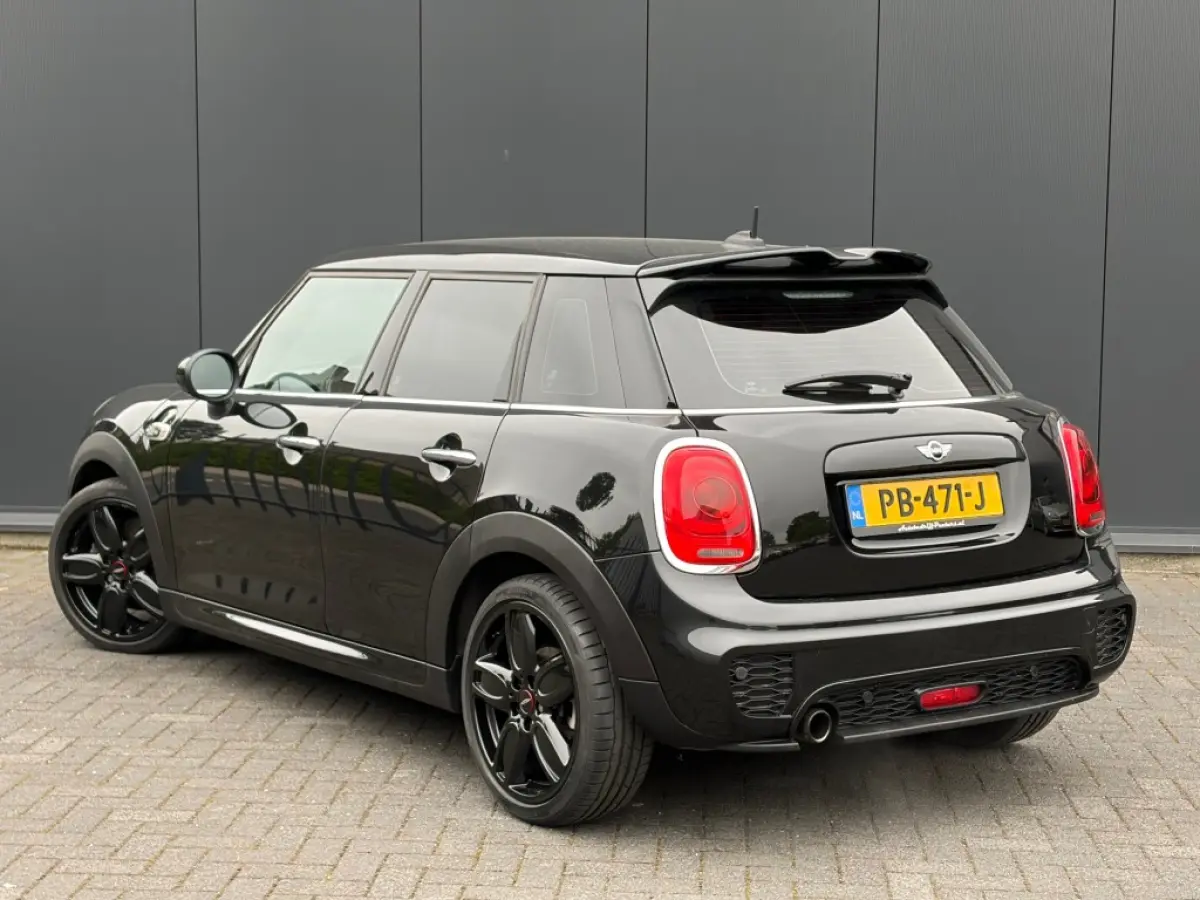 1.5 JCW pakket Leder Navi LED PDC Cruise NL-auto
