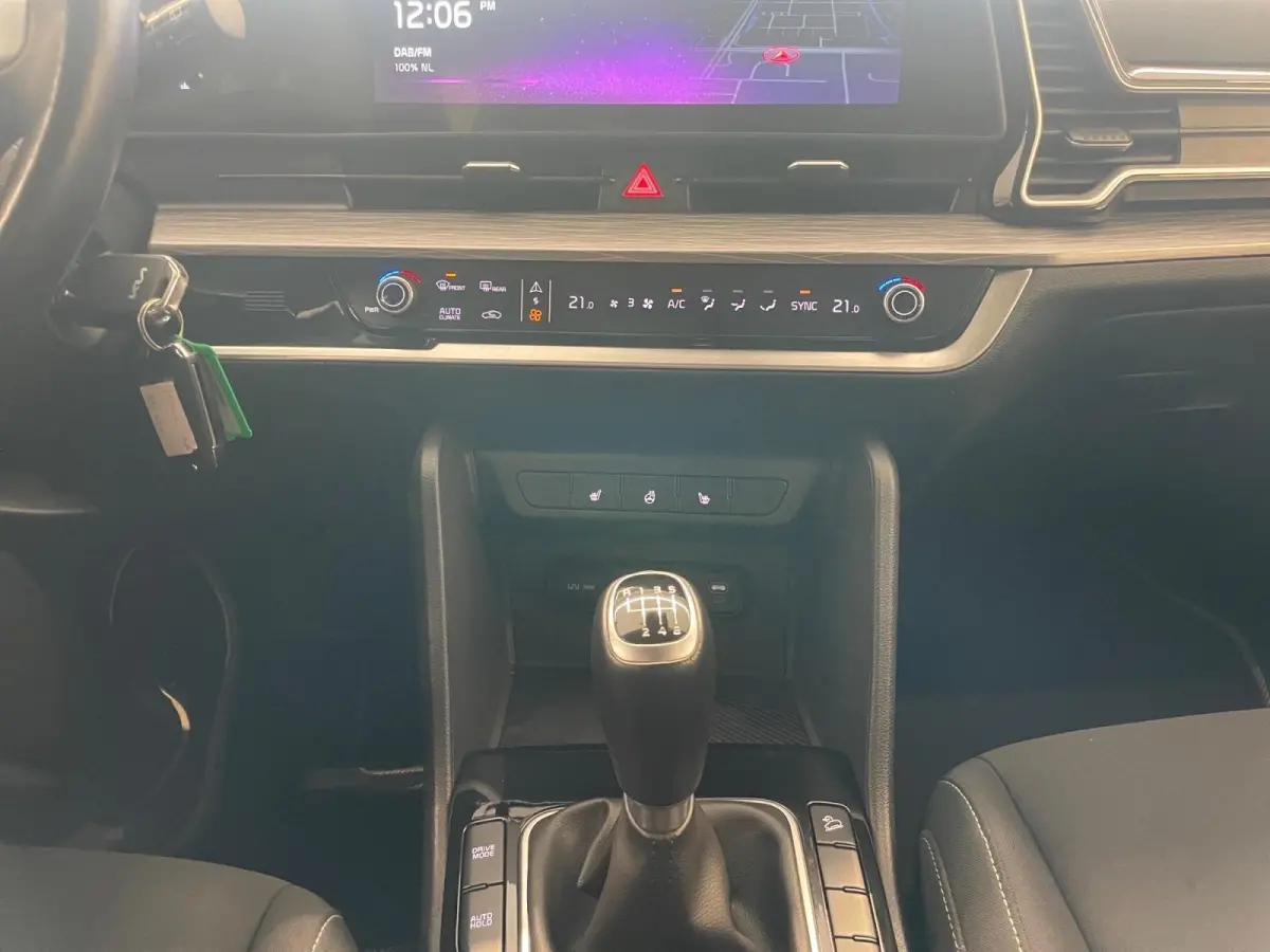 1.6 T-GDi MHEV DynamicLine | Cruise Control | Climate Control | Navigatie | Apple Carplay/Android Auto | Camera | Stoelverwarming | Stuurverwarming | Parkeersensoren |