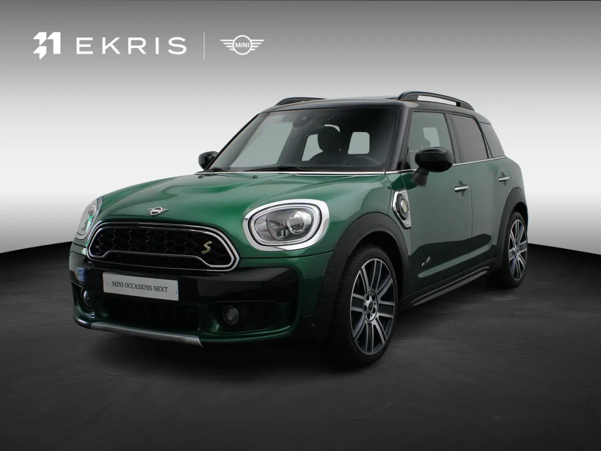 Cooper ALL4 Chili + MINI Yours Trim Pakket + Visibility Package + Panoramadak + Elektrisch Verstelbare Voorstoelen + Harman Kardon + 19''