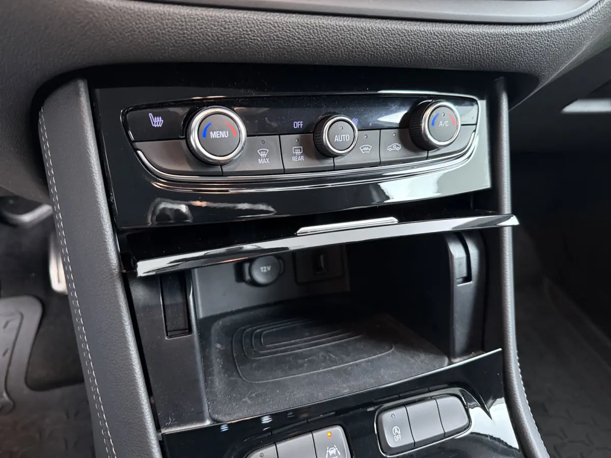 1.2 Turbo GS Line | Achteruitrijcamera | Apple Carplay/Android Auto|telefoonintegratie premium | Cruise control