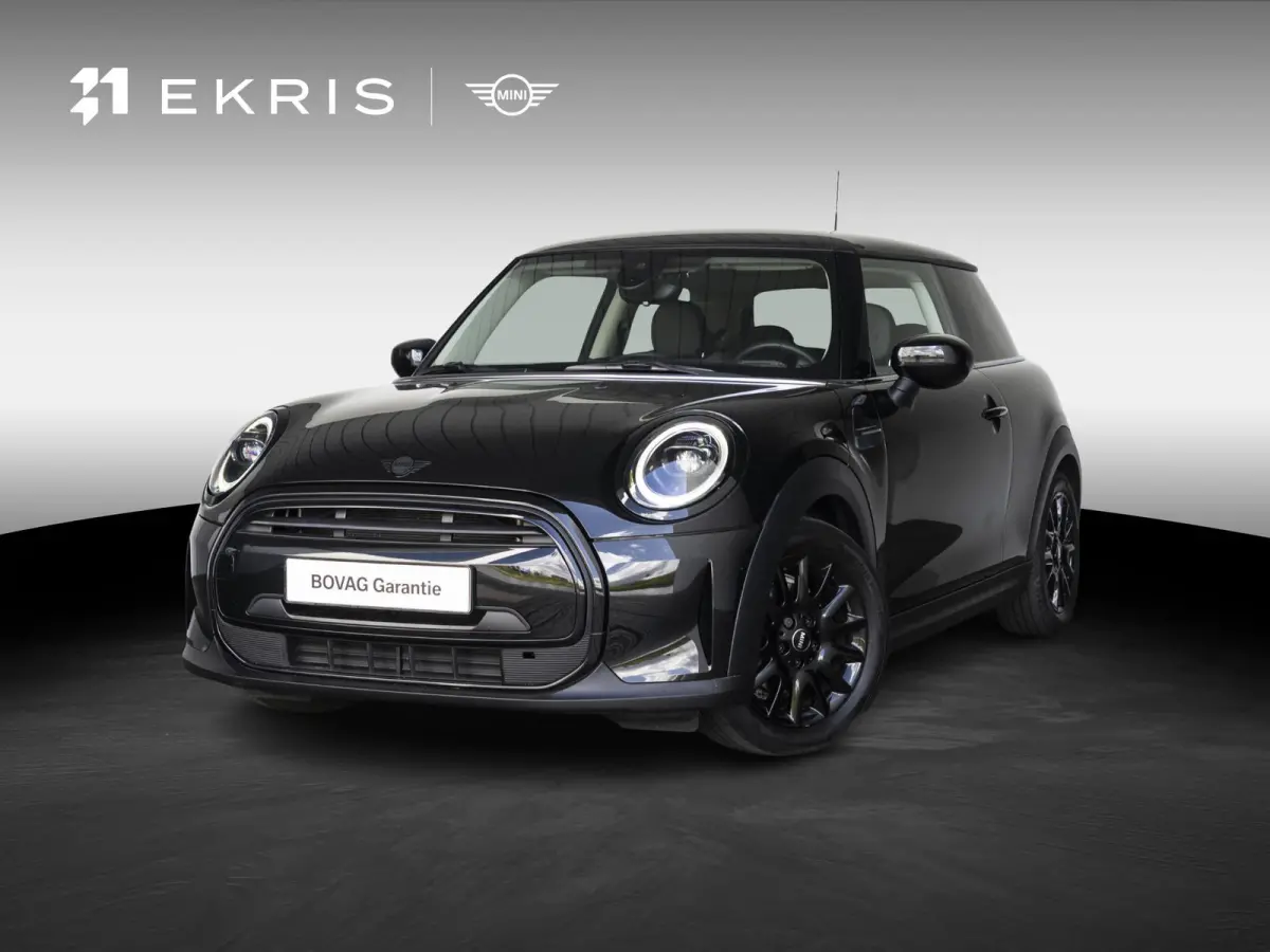 Cooper Classic + Navigatie + Black Exterieur pakket