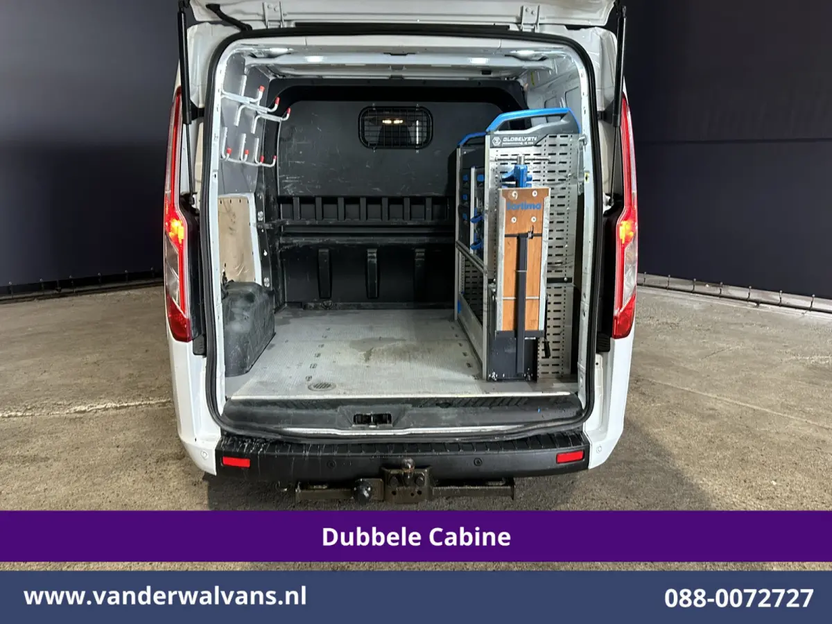 2.0 TDCI 131pk L2H1 Dubbele Cabine Euro6 Airco | 5-Zits | Xenon | Navigatie | Cruisecontrol | LED | 2800kg Trekhaak Stoelverwarming, Parkeersensoren, Achterklep