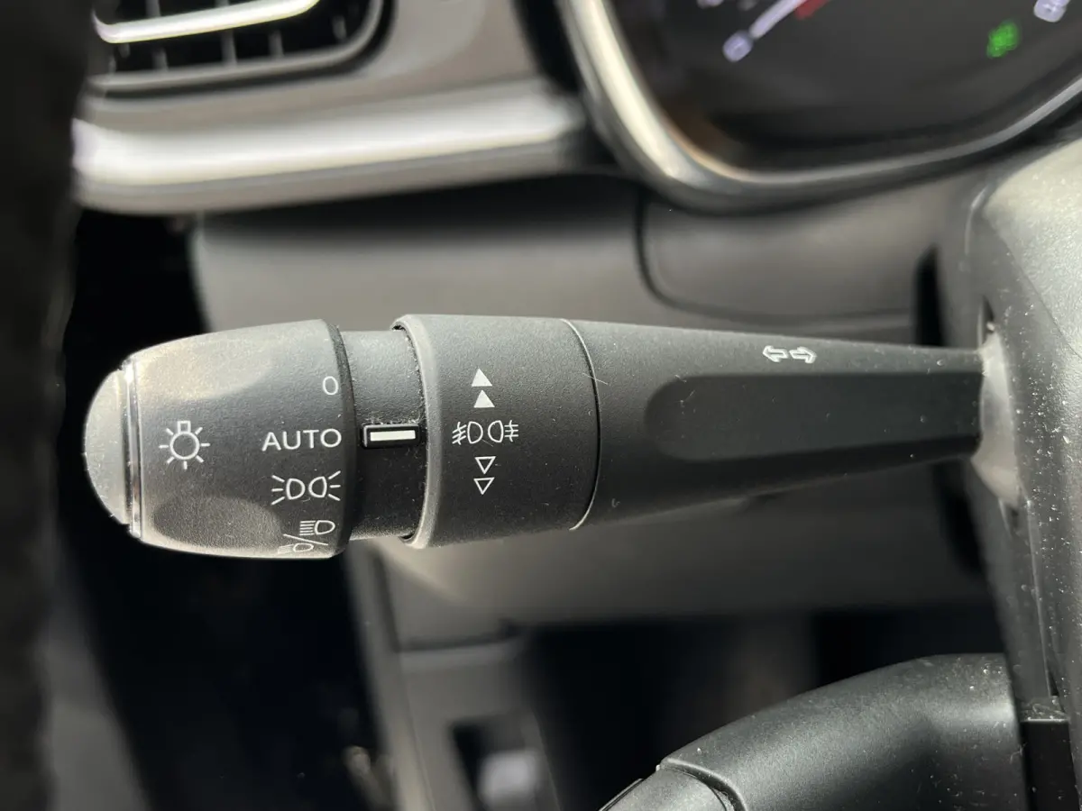 PureTech 110 EAT6 Automaat Shine Carplay/Android Auto | Camera achter | Cruise Control | Climate Control | .