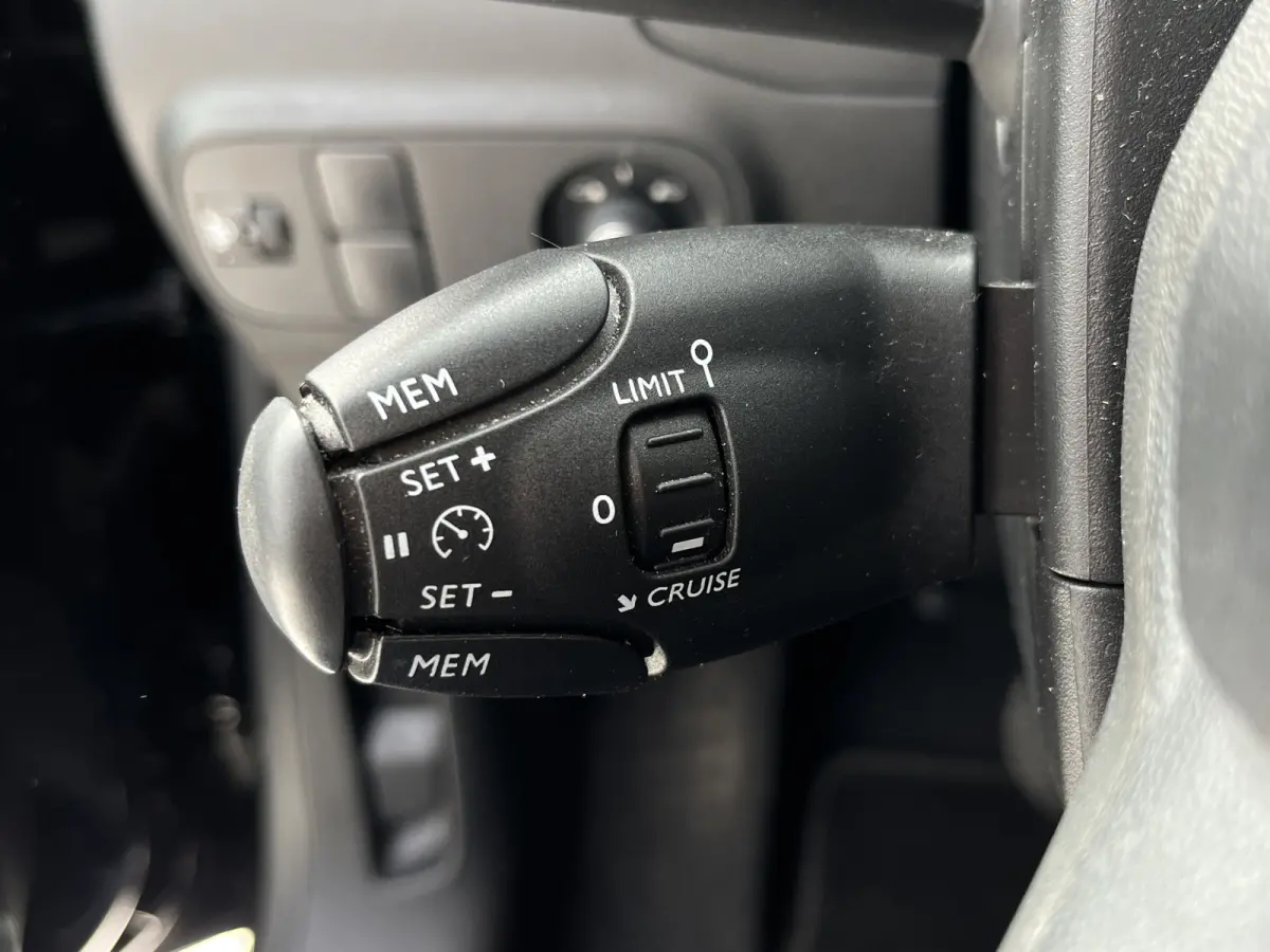 PureTech 110 EAT6 Automaat Shine Carplay/Android Auto | Camera achter | Cruise Control | Climate Control | .