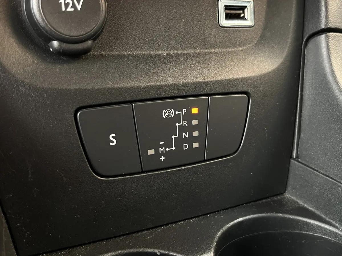 PureTech 110 EAT6 Automaat Shine Carplay/Android Auto | Camera achter | Cruise Control | Climate Control | .
