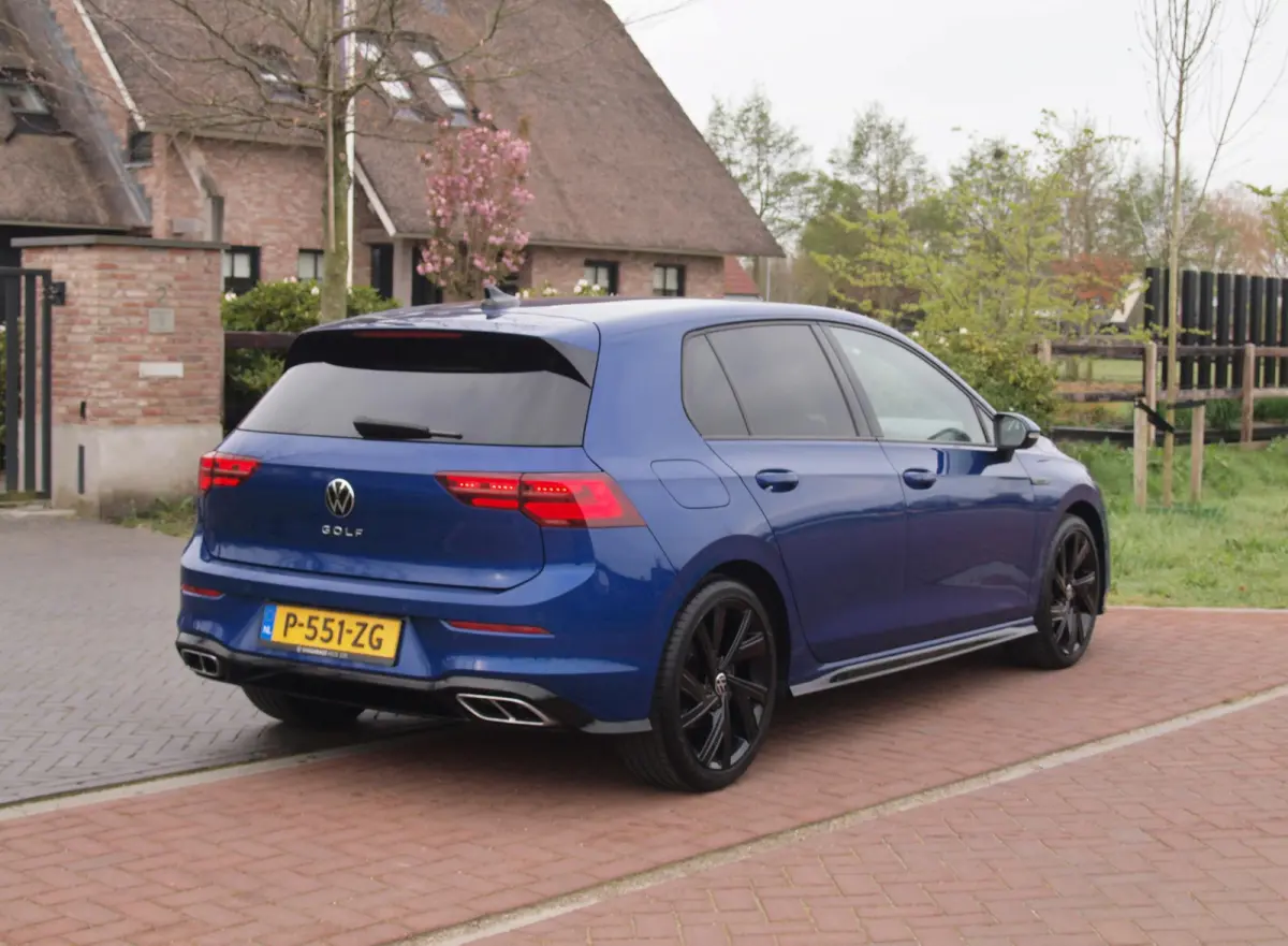 1.5 eTSI R-Line | Camera | Sfeerverlichting | Apple Carplay | Virtual Cockpit |