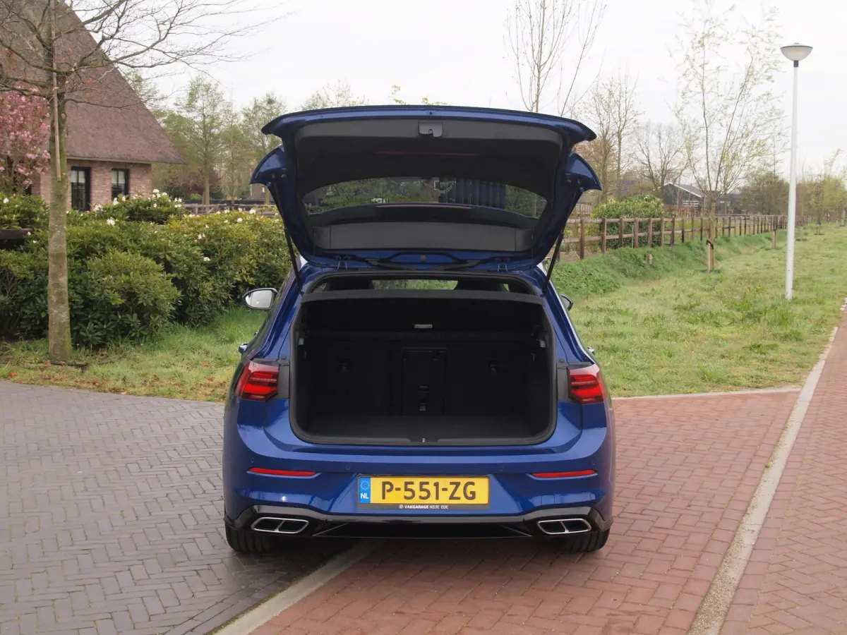 1.5 eTSI R-Line | Camera | Sfeerverlichting | Apple Carplay | Virtual Cockpit |