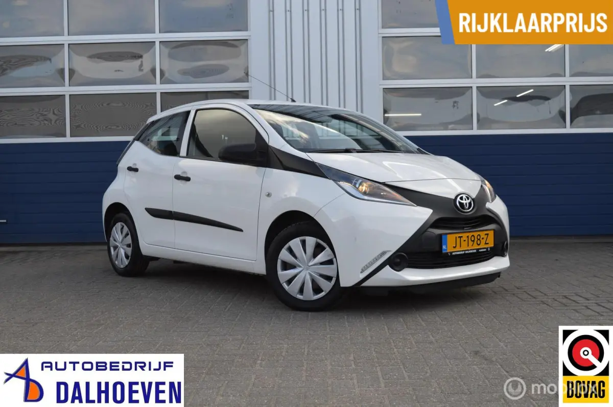 1.0 VVT-i x