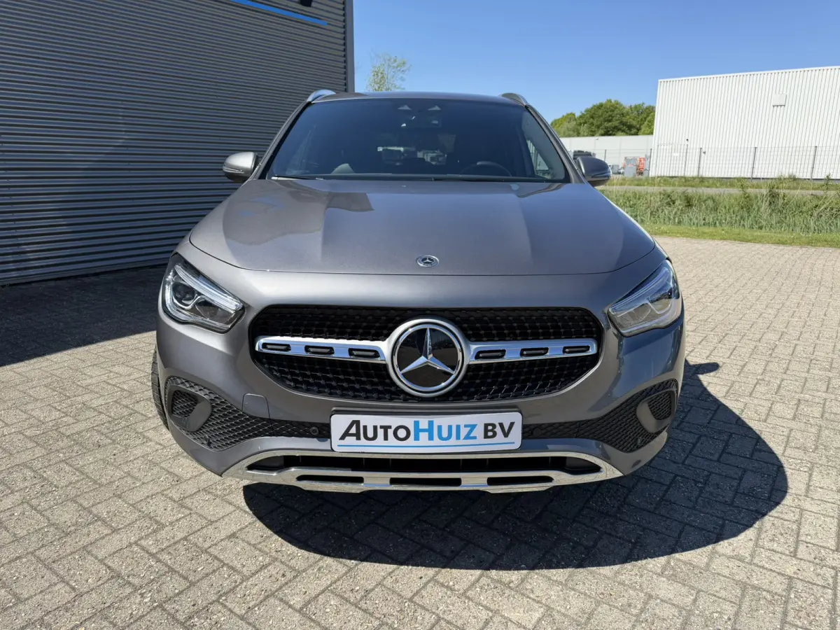 250 e Progressive LED Wegklapbare trekhaak Stoelverwarming Achteruitrijcamera