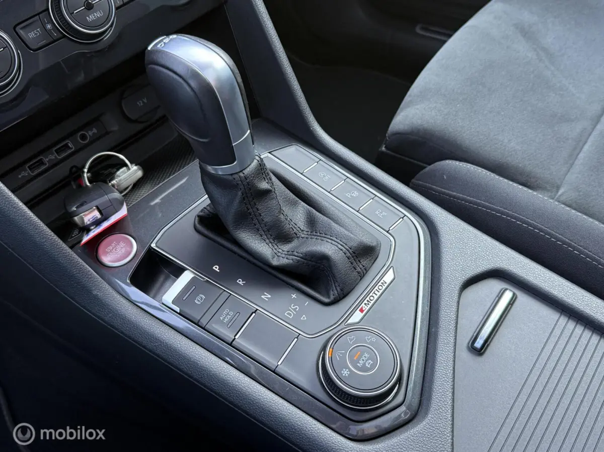 2.0 TSI 4Motion R-Line BOMVOL | PANODAK |