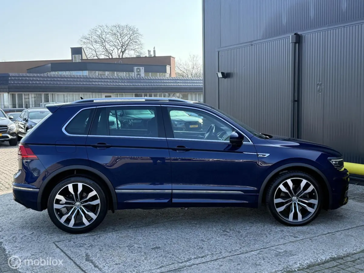 2.0 TSI 4Motion R-Line BOMVOL | PANODAK |